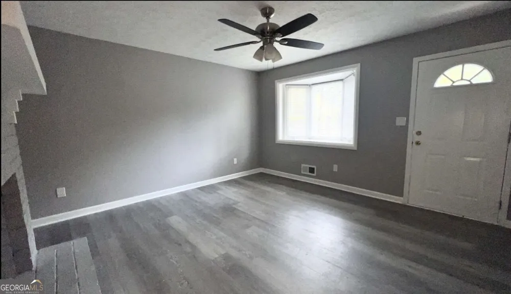 2894 Barry AVE SE Smyrna, GA 30082