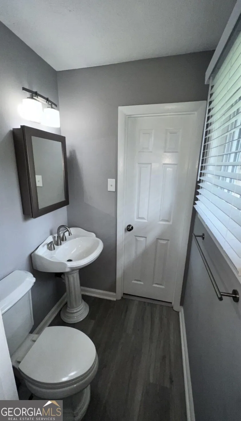 2894 Barry AVE SE Smyrna, GA 30082