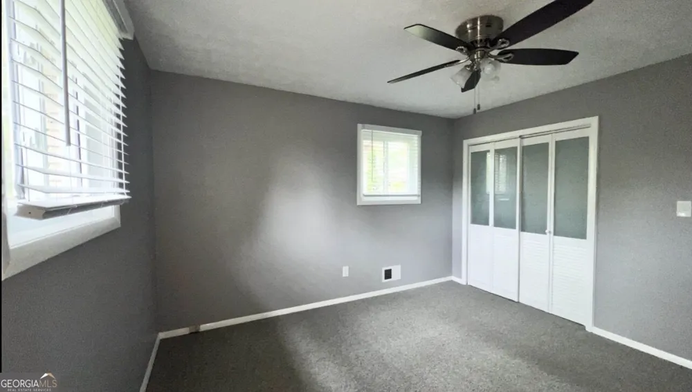 2894 Barry AVE SE Smyrna, GA 30082