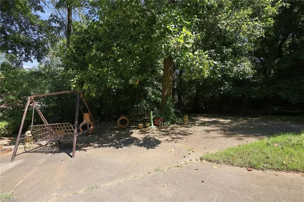 505 Kinard Drive Winston-Salem, NC 27101