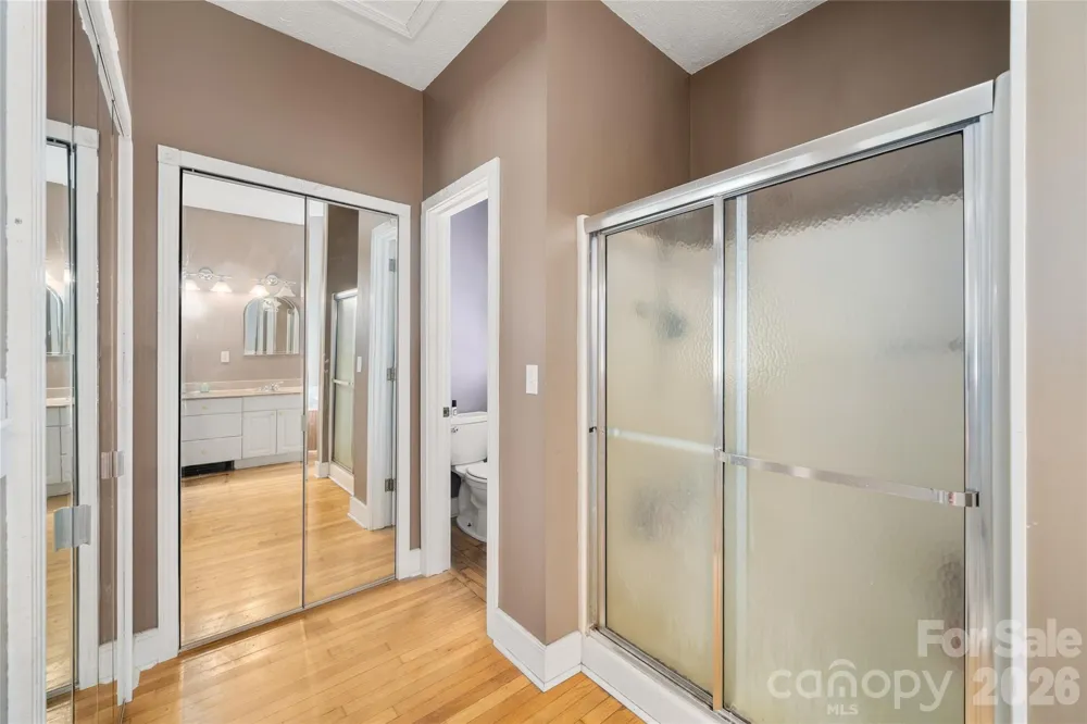 22 Dogwood Circle Burnsville, NC 28714
