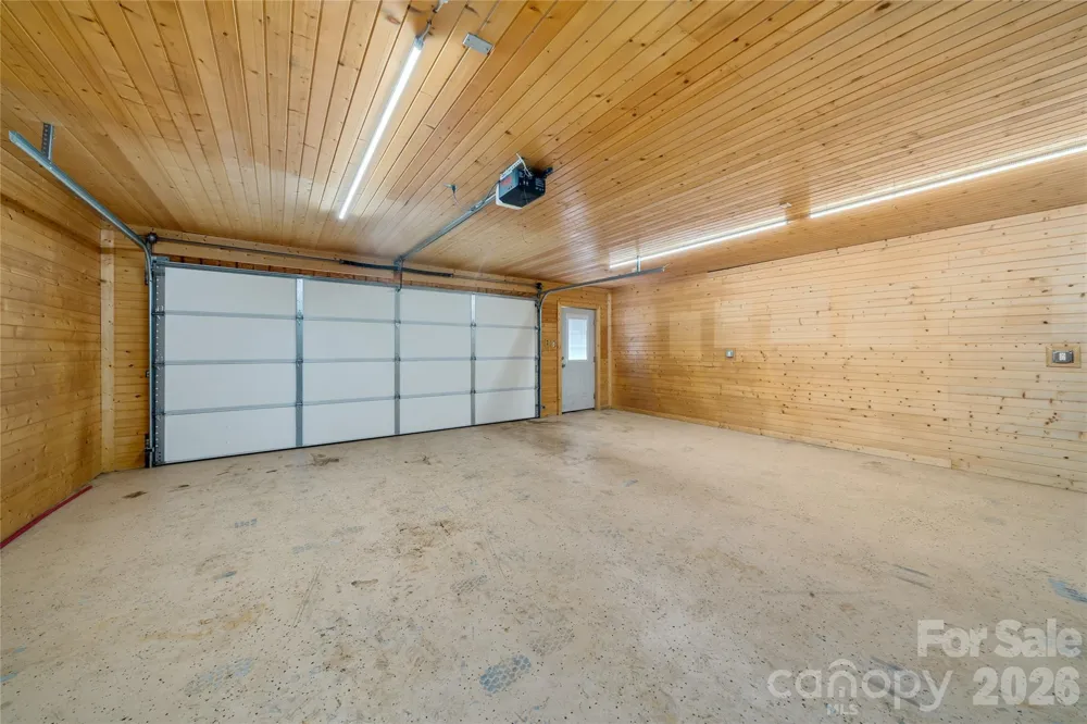 22 Dogwood Circle Burnsville, NC 28714