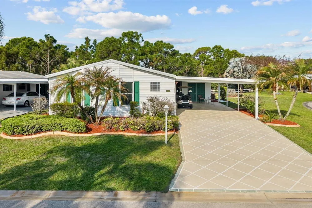 7835 White Ibis Lane Port St. Lucie, FL 34952