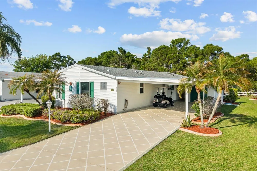 7835 White Ibis Lane Port St. Lucie, FL 34952