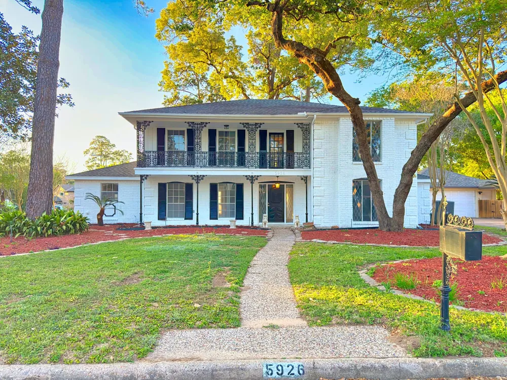 5926 Queensgate Drive Houston, TX 77066