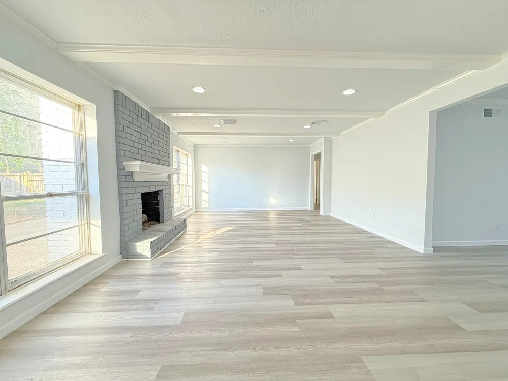 5926 Queensgate Drive Houston, TX 77066