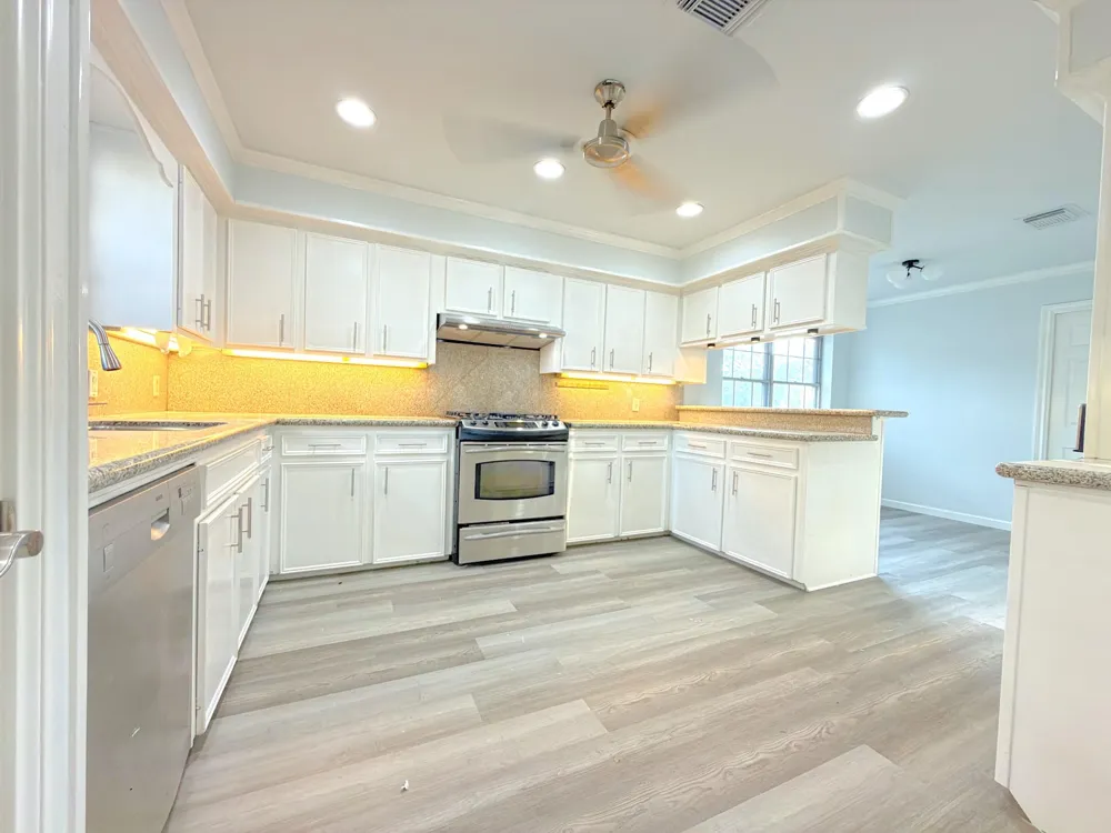 5926 Queensgate Drive Houston, TX 77066
