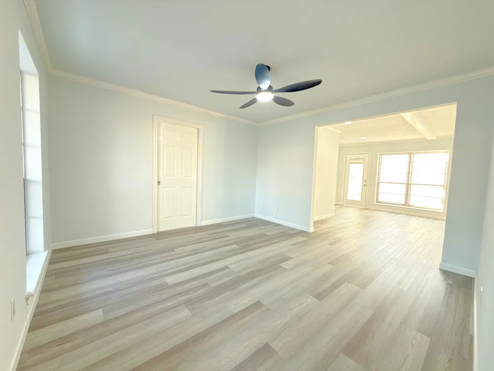 5926 Queensgate Drive Houston, TX 77066