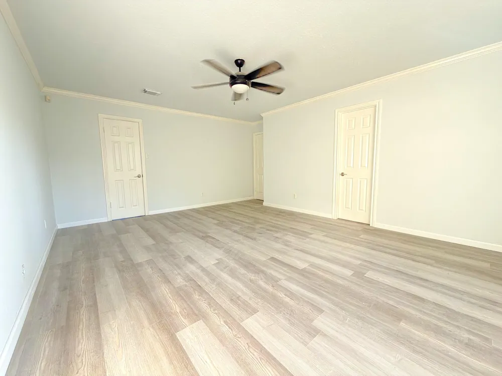5926 Queensgate Drive Houston, TX 77066