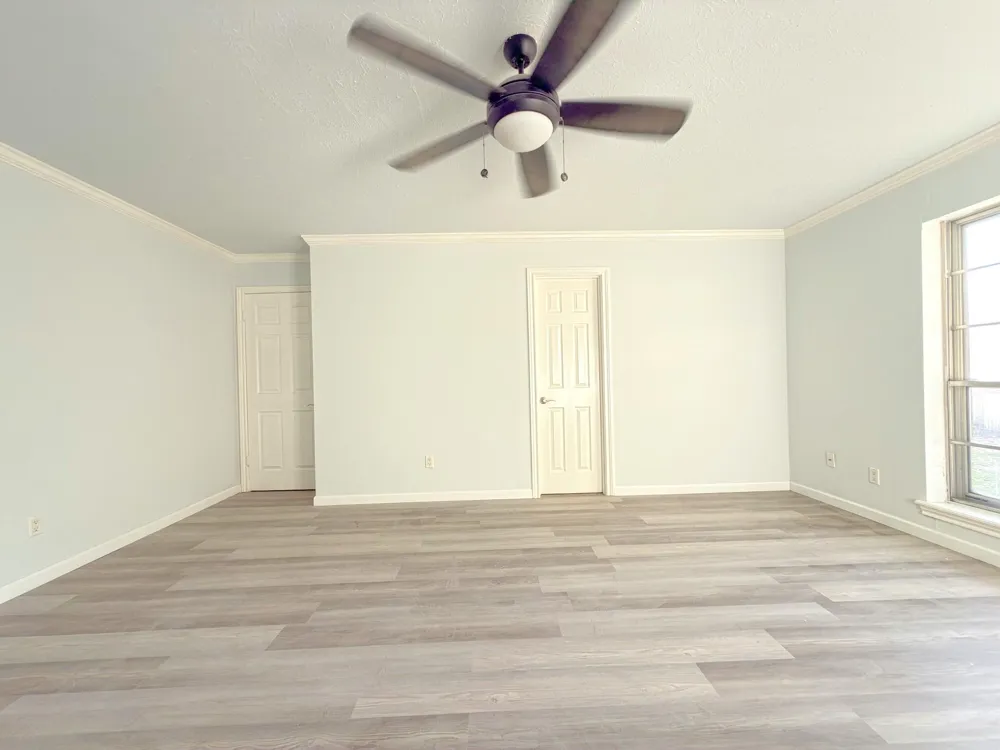 5926 Queensgate Drive Houston, TX 77066