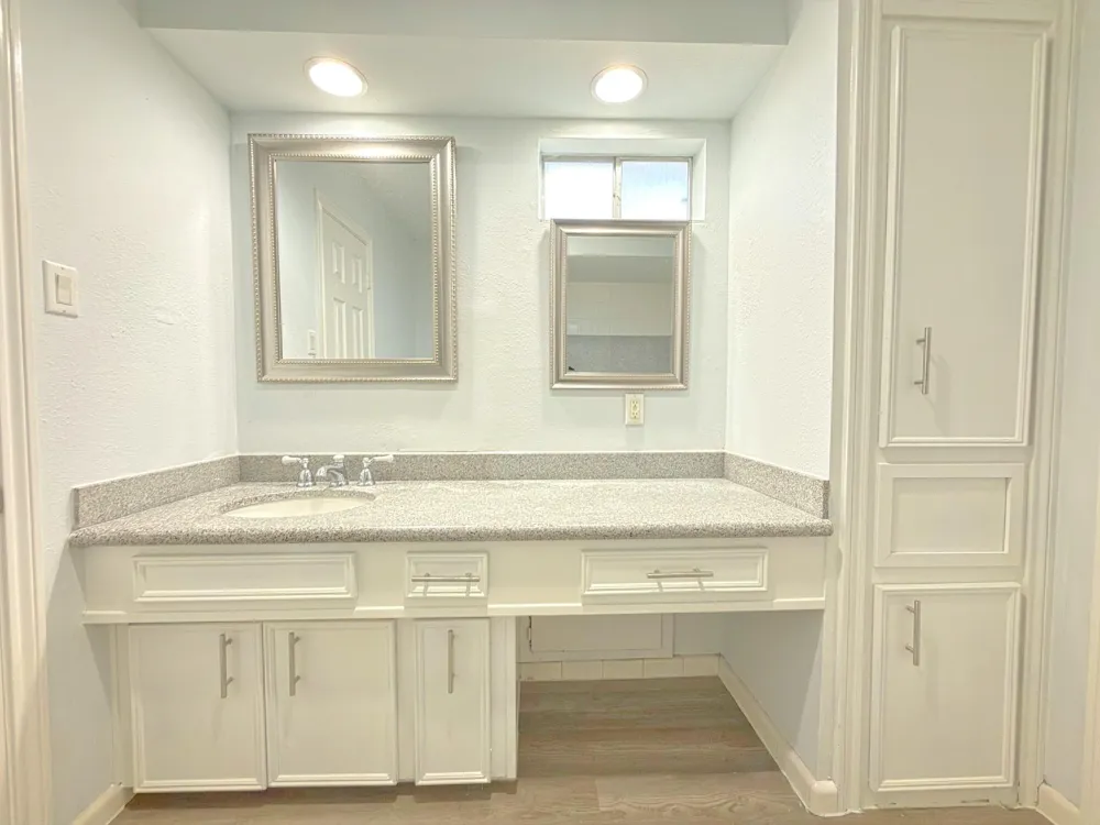 5926 Queensgate Drive Houston, TX 77066