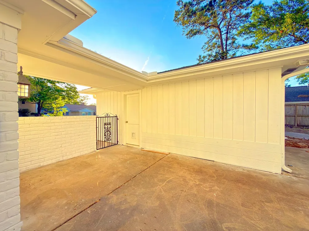 5926 Queensgate Drive Houston, TX 77066