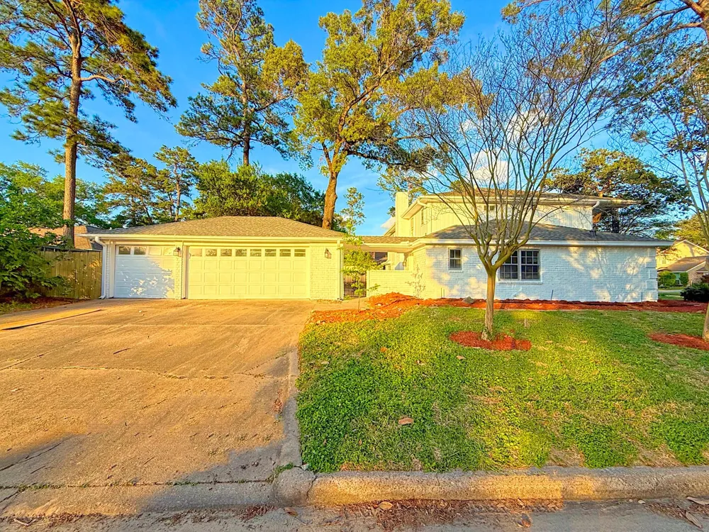 5926 Queensgate Drive Houston, TX 77066