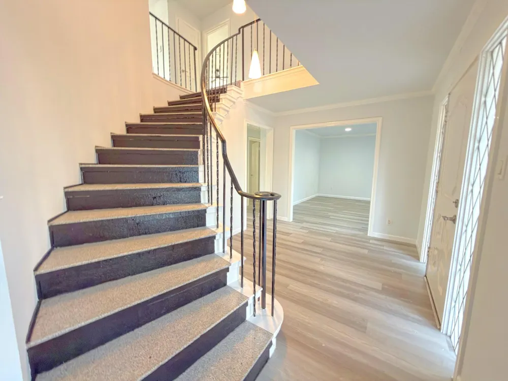 5926 Queensgate Drive Houston, TX 77066