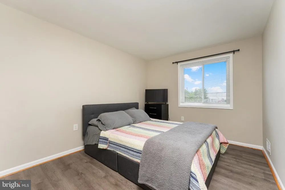 10059 IRONGATE WAY Manassas, VA 20109