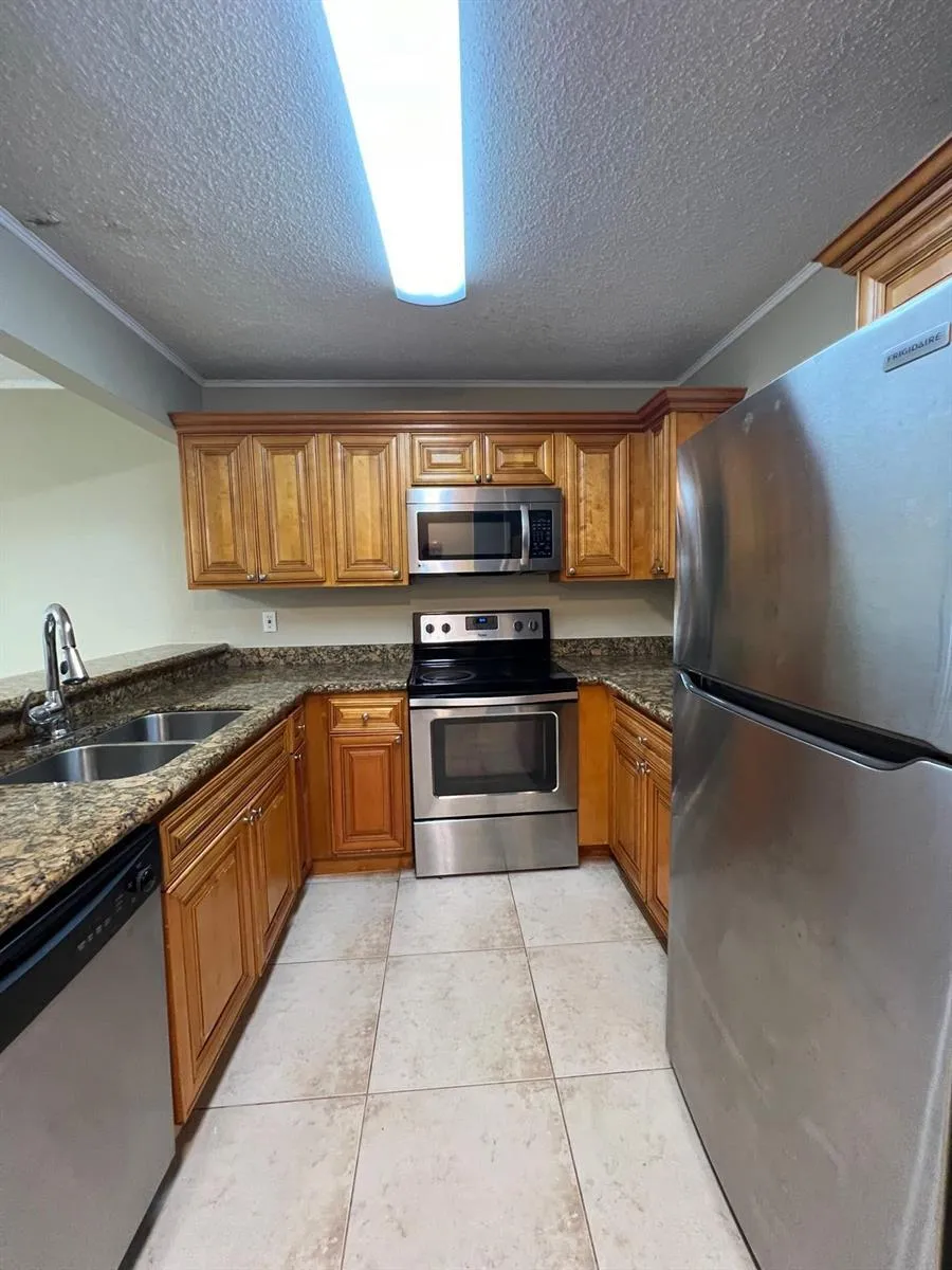 1520 WINDORAH WAY #A West Palm Beach, FL 33411