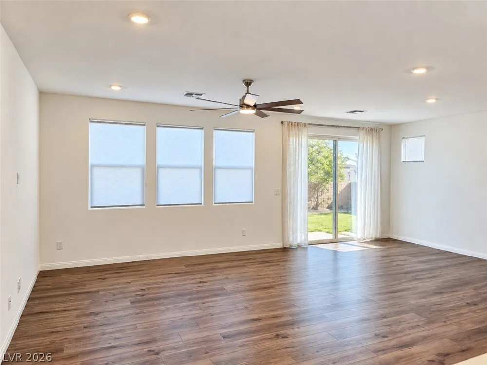 6604 Tumoulin Street Las Vegas, NV 89148