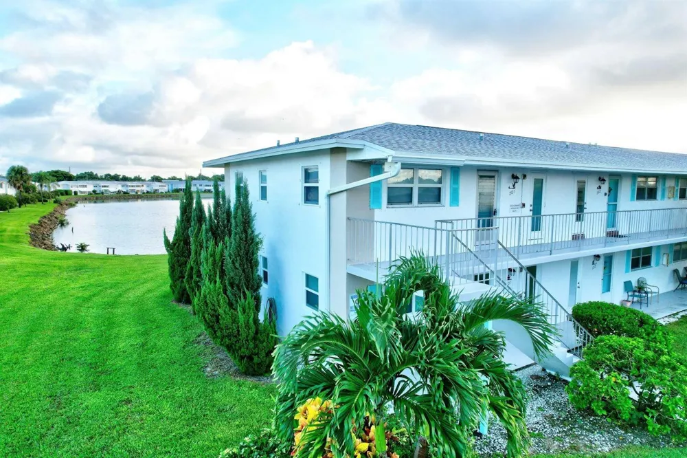 1801 Ocean Drive #201 Boynton Beach, FL 33426