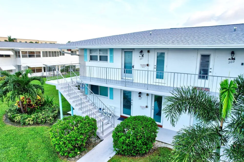 1801 Ocean Drive #201 Boynton Beach, FL 33426
