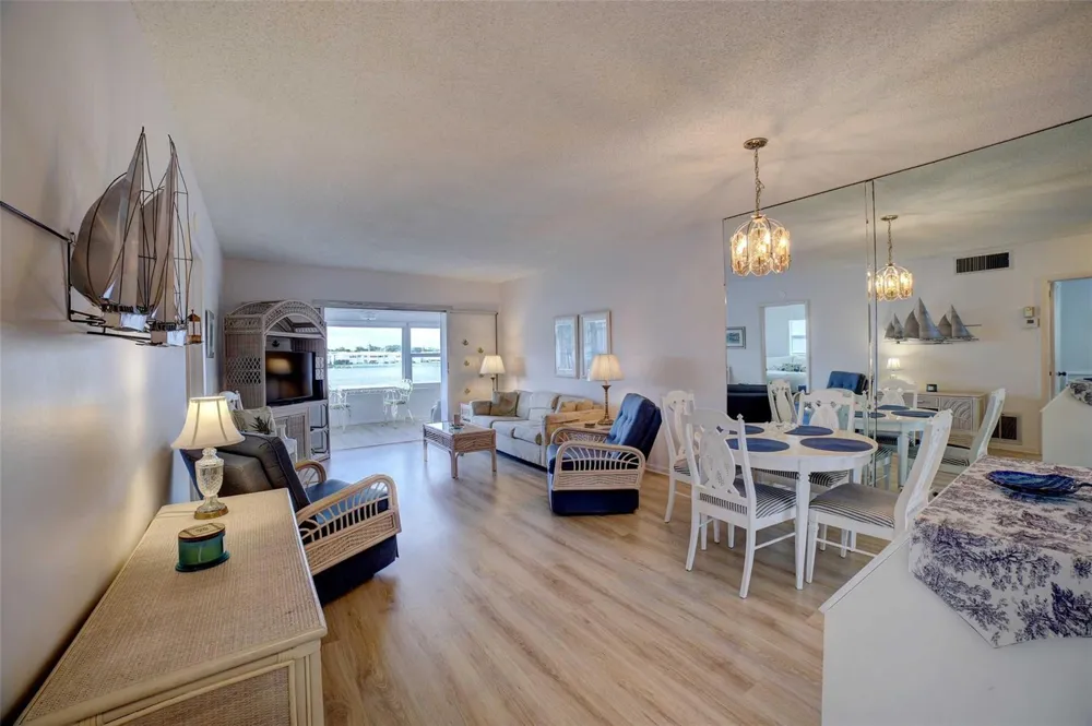 1801 Ocean Drive #201 Boynton Beach, FL 33426