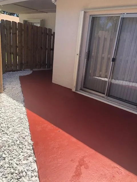 8615 Satalite Terrace Lake Park, FL 33403
