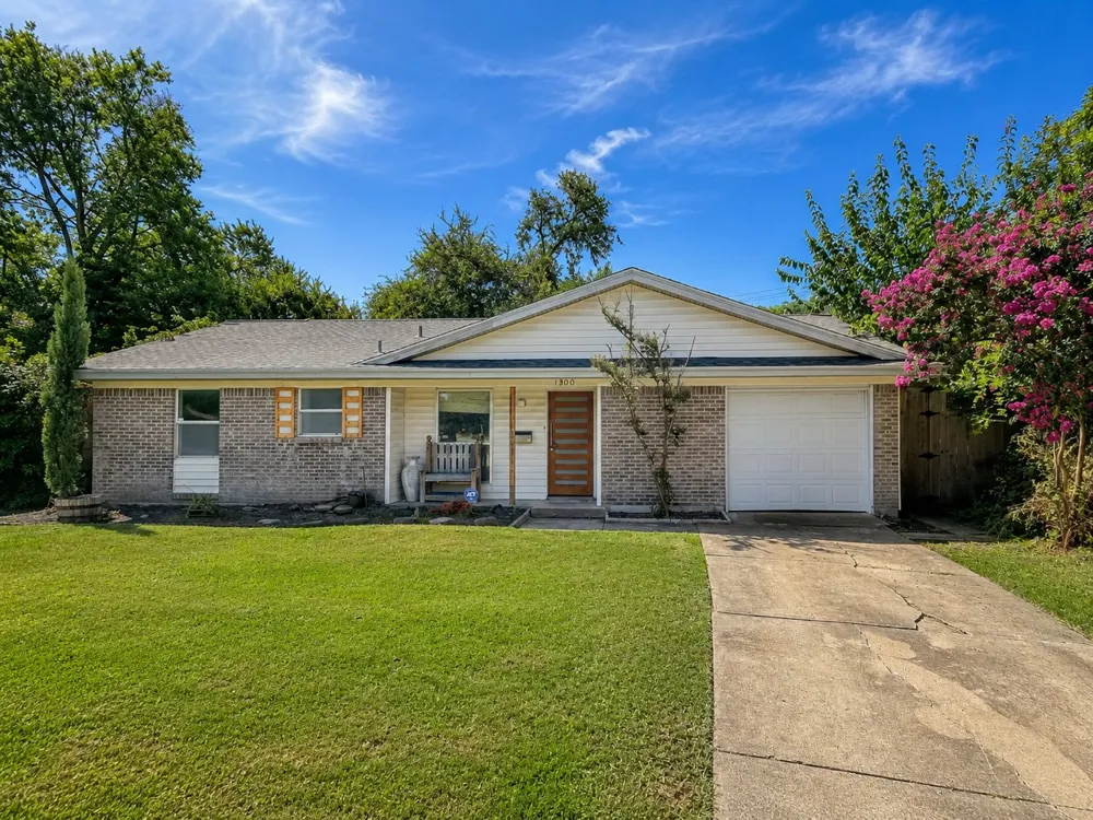 1300 Timberlake Circle Richardson, TX 75080