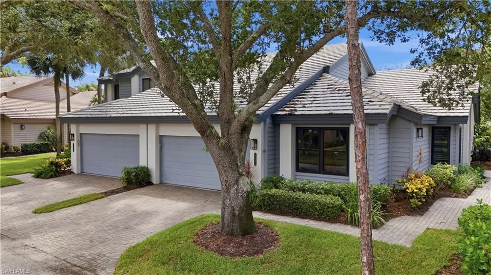 27067 Kindlewood Lane Bonita Springs, FL 34134