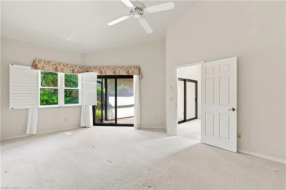 27067 Kindlewood Lane Bonita Springs, FL 34134