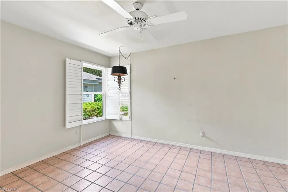 27067 Kindlewood Lane Bonita Springs, FL 34134