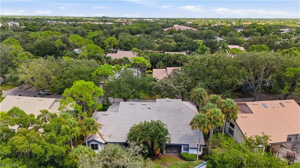 27067 Kindlewood Lane Bonita Springs, FL 34134