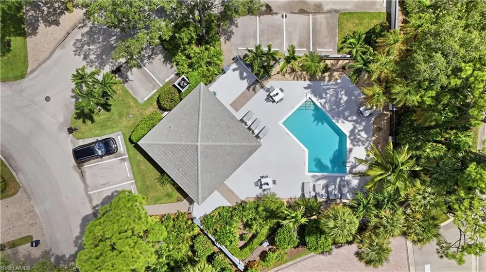 27067 Kindlewood Lane Bonita Springs, FL 34134