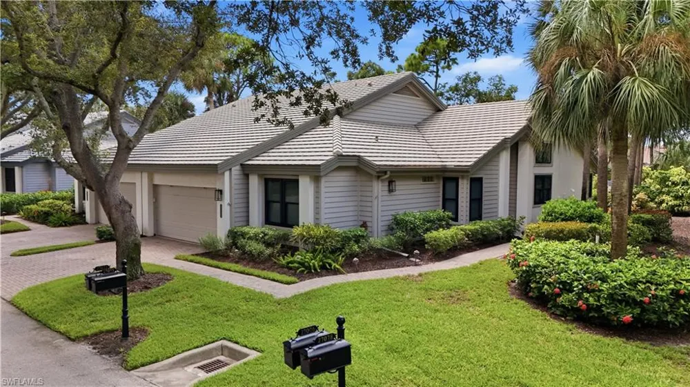 27067 Kindlewood Lane Bonita Springs, FL 34134