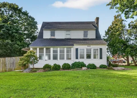 442 Riverview Drive