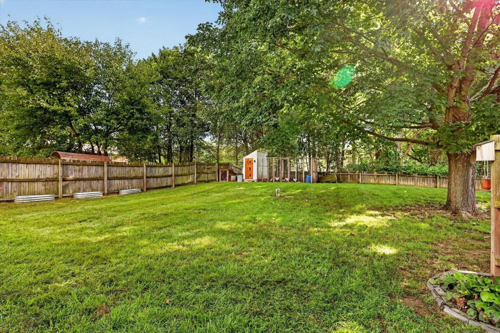 442 Riverview Drive Plainwell, MI 49080