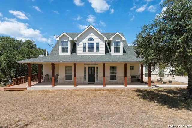 410 County Road 2748 Mico, TX 78056