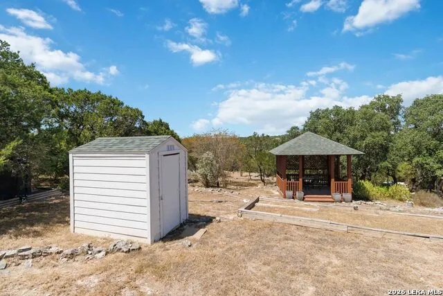 410 County Road 2748 Mico, TX 78056