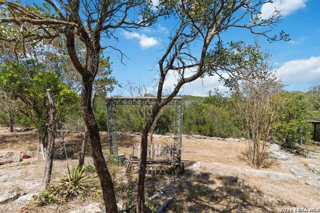 410 County Road 2748 Mico, TX 78056