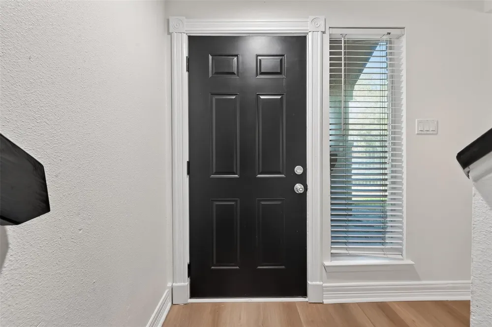 724 Country Place Drive #E Houston, TX 77079
