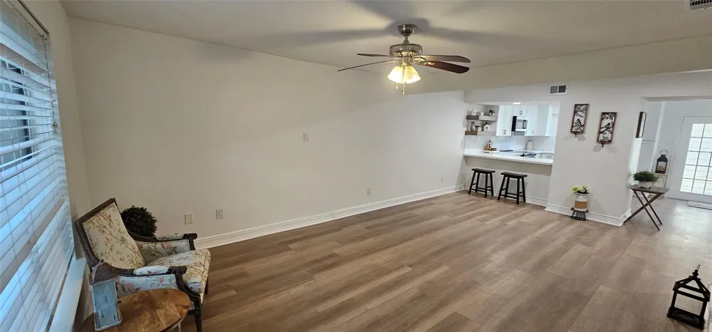 724 Country Place Drive #E Houston, TX 77079