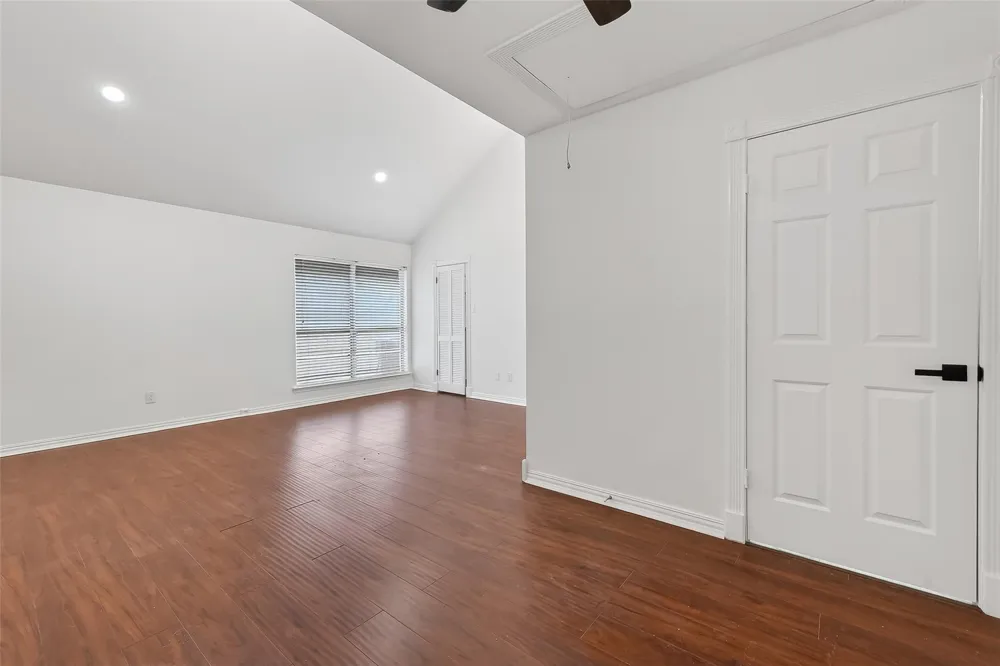 724 Country Place Drive #E Houston, TX 77079