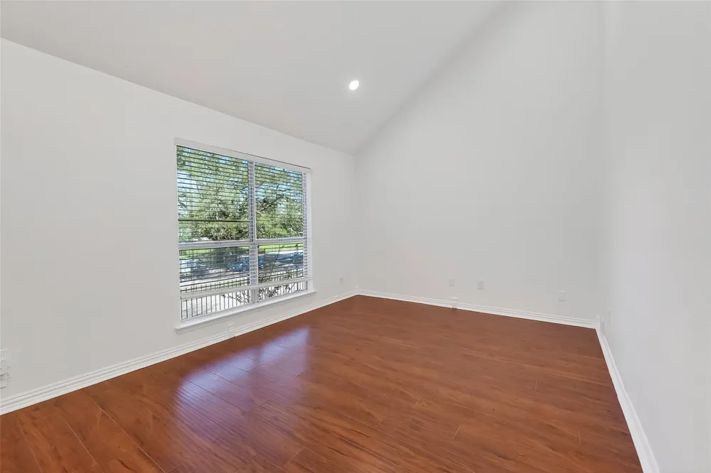 724 Country Place Drive #E Houston, TX 77079