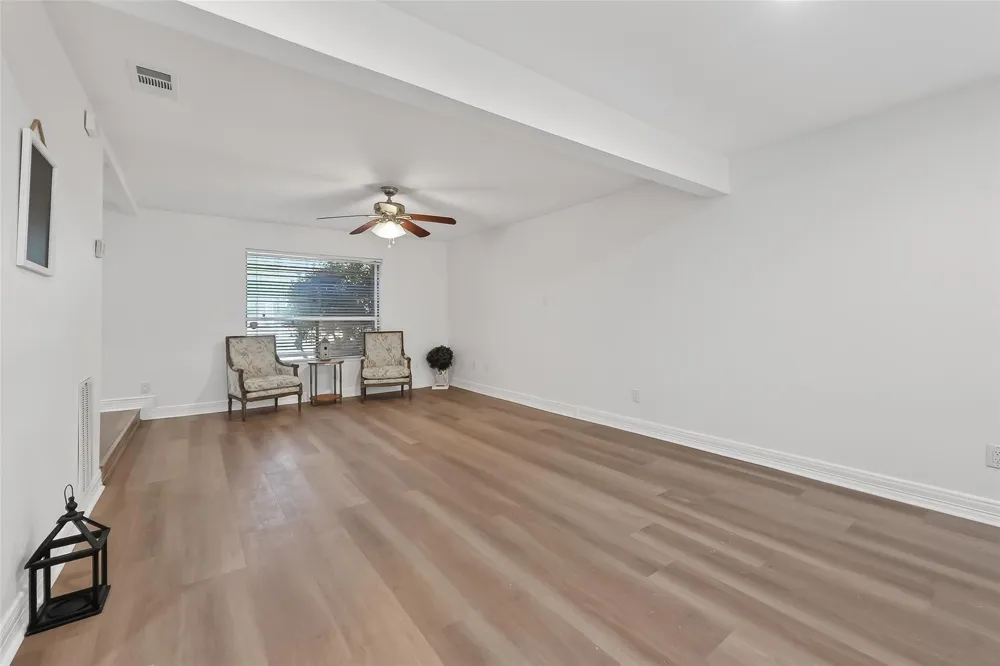 724 Country Place Drive #E Houston, TX 77079