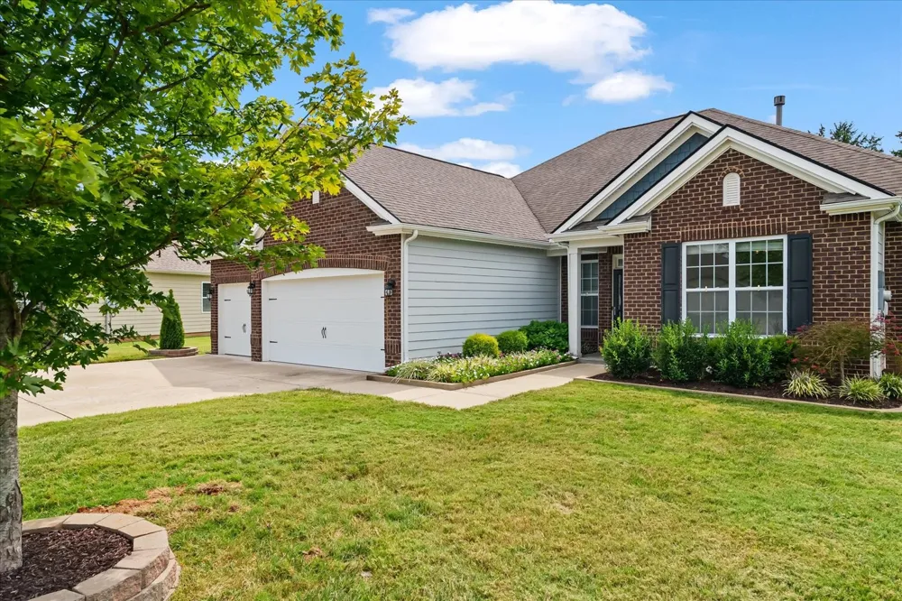 1012 Webbs Retreat Ln Murfreesboro, TN 37128