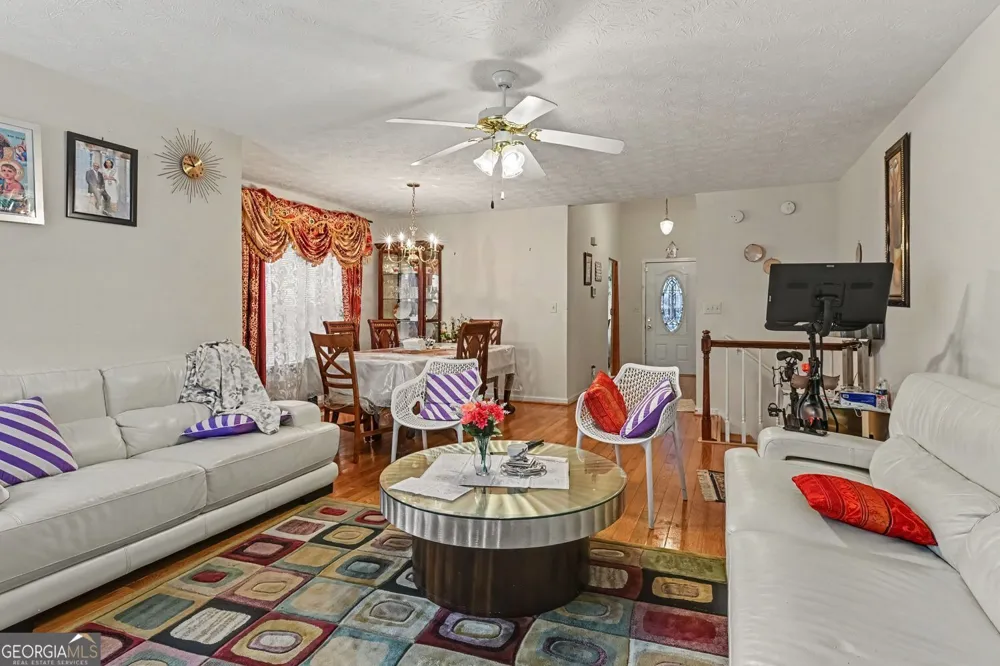 415 Thomas Jefferson DR Stone Mountain, GA 30083