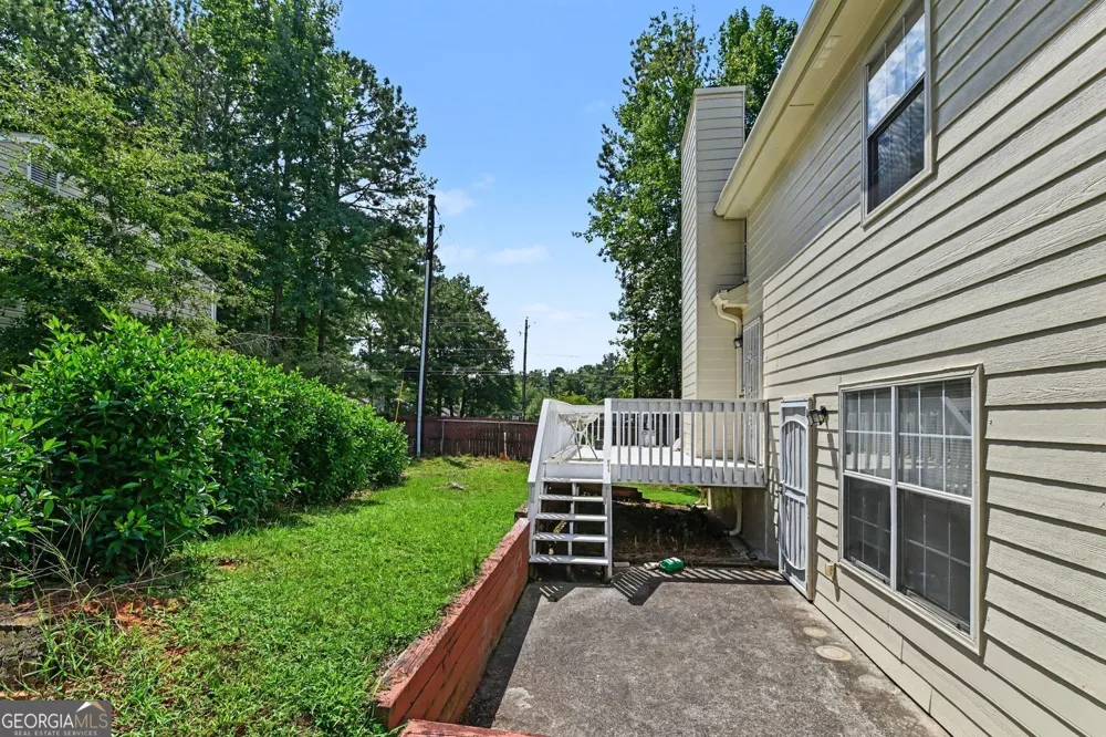 415 Thomas Jefferson DR Stone Mountain, GA 30083