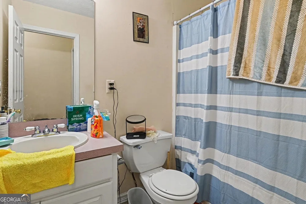 415 Thomas Jefferson DR Stone Mountain, GA 30083