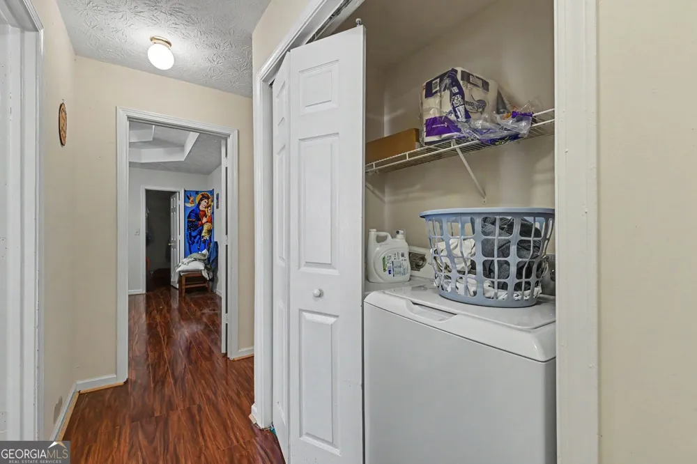415 Thomas Jefferson DR Stone Mountain, GA 30083