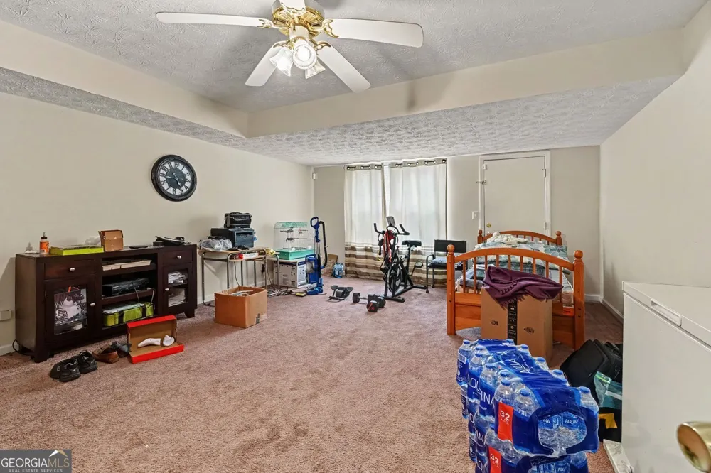 415 Thomas Jefferson DR Stone Mountain, GA 30083