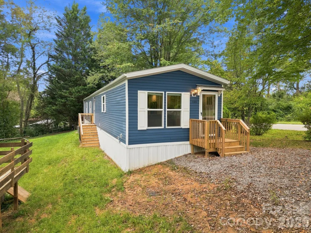 146 & 148 Bradshaw Circle Candler, NC 28715