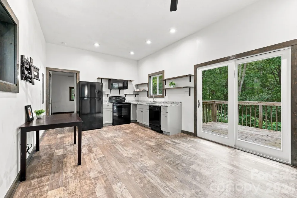 146 & 148 Bradshaw Circle Candler, NC 28715